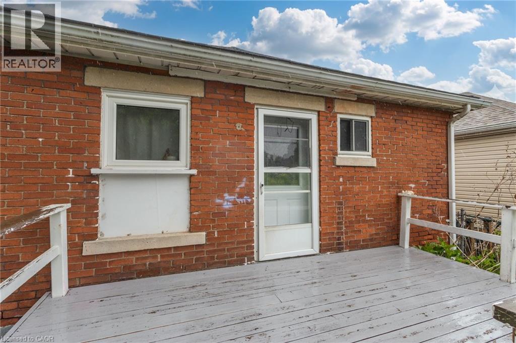 46 East 16th Street, Hamilton, Ontario  L9A 4H9 - Photo 19 - 40833876