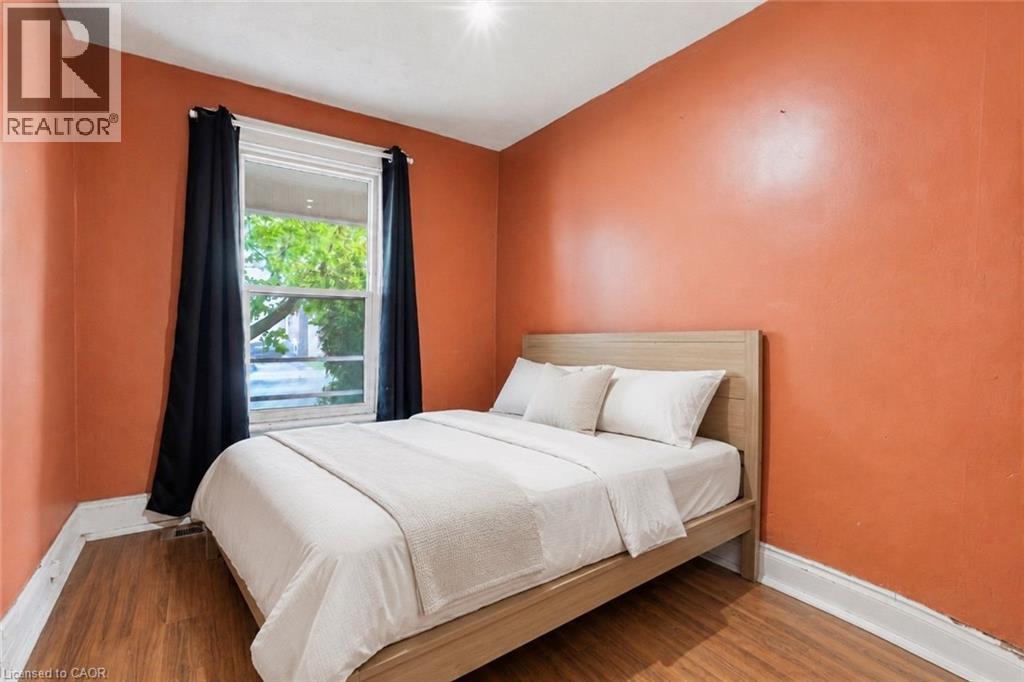 46 East 16th Street, Hamilton, Ontario  L9A 4H9 - Photo 8 - 40833876