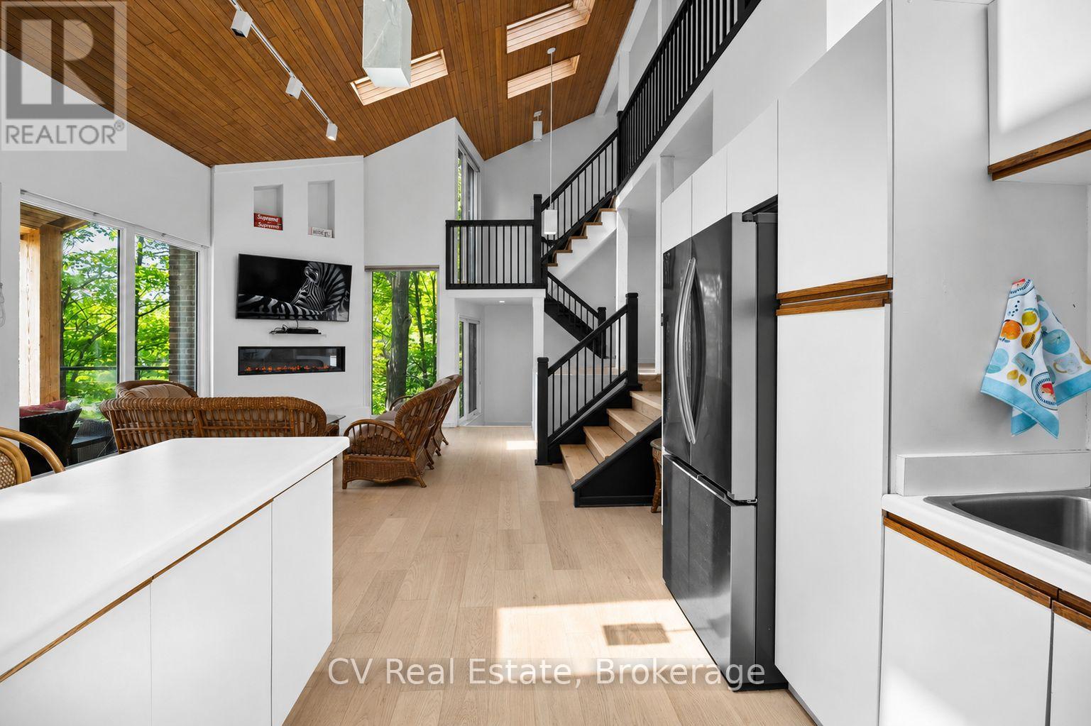1030 S Sunset Bay Rd, Gravenhurst, Ontario  P1P 1R2 - Photo 20 - X13206252