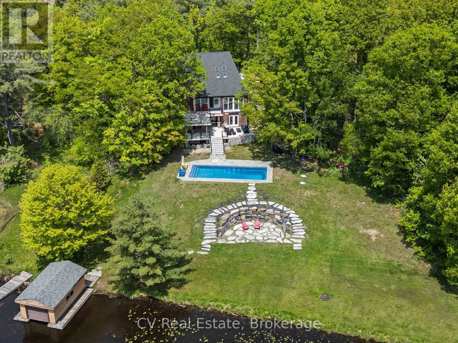 1030 S Sunset Bay Rd, Gravenhurst, Ontario  P1P 1R2 - Photo 6 - X13206252