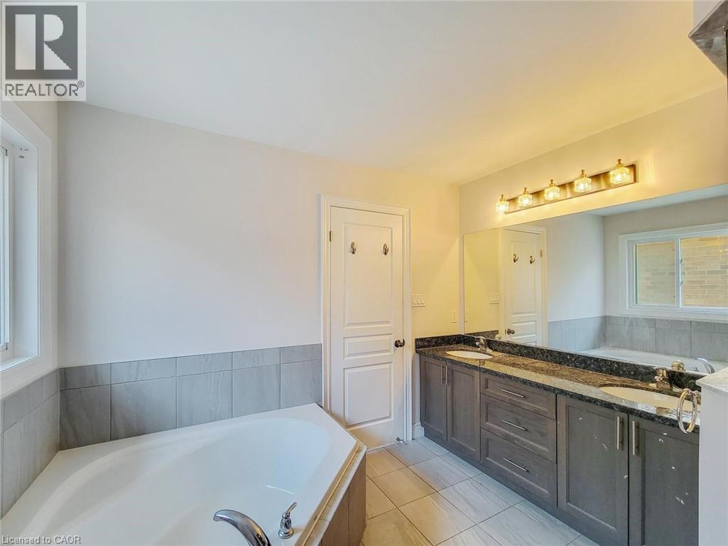7 Chardonnay Street, Hamilton, Ontario  L8G 5H5 - Photo 25 - 40834124