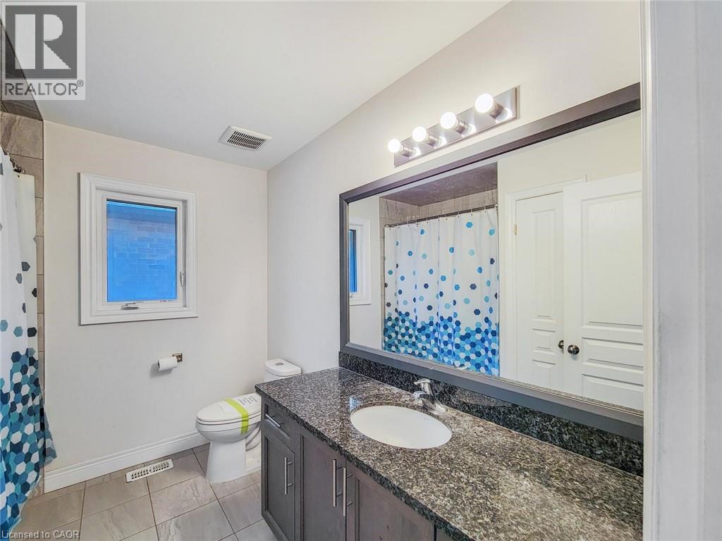 7 Chardonnay Street, Hamilton, Ontario  L8G 5H5 - Photo 33 - 40834124