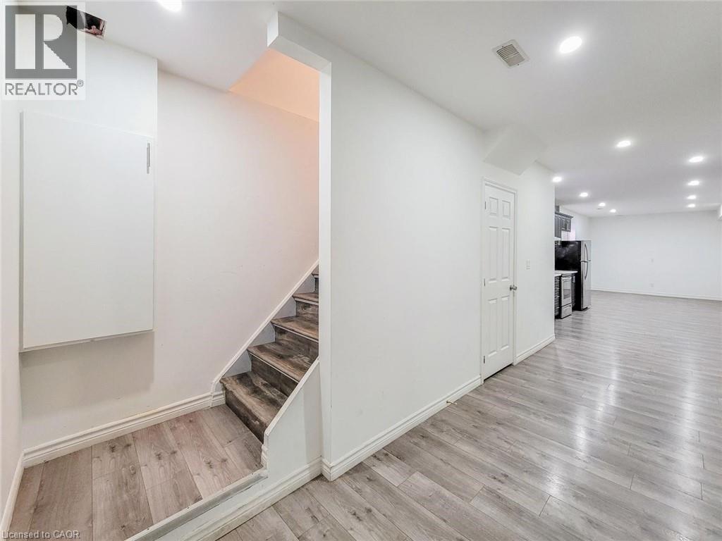 7 Chardonnay Street, Hamilton, Ontario  L8G 5H5 - Photo 34 - 40834124