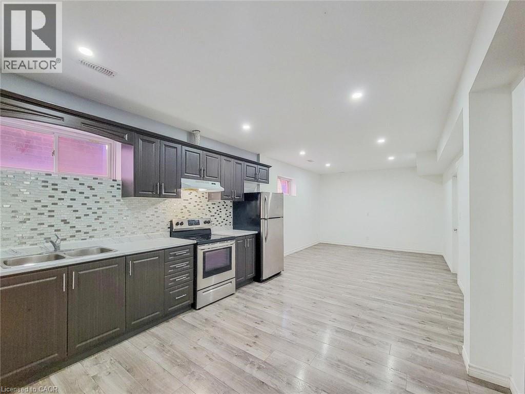 7 Chardonnay Street, Hamilton, Ontario  L8G 5H5 - Photo 35 - 40834124