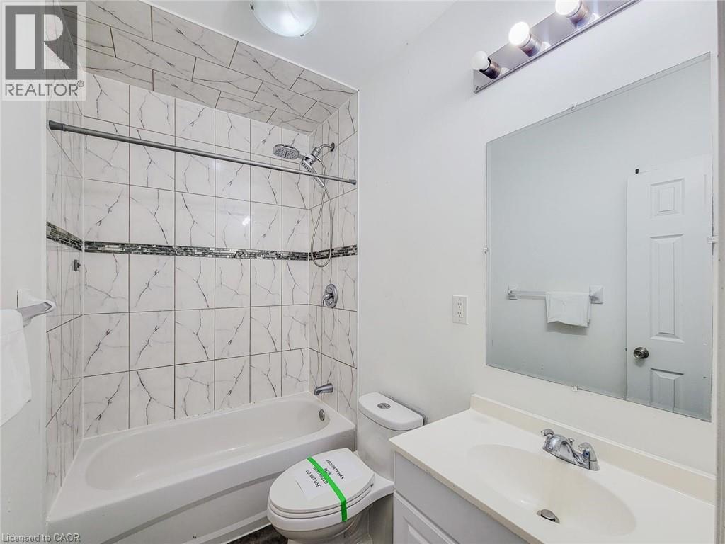 7 Chardonnay Street, Hamilton, Ontario  L8G 5H5 - Photo 39 - 40834124