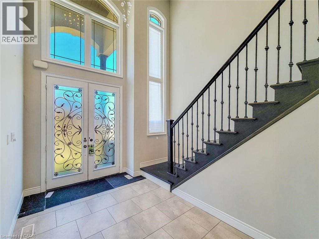 7 Chardonnay Street, Hamilton, Ontario  L8G 5H5 - Photo 5 - 40834124
