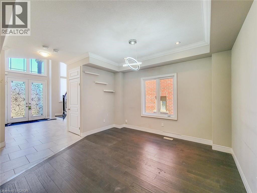 7 Chardonnay Street, Hamilton, Ontario  L8G 5H5 - Photo 8 - 40834124