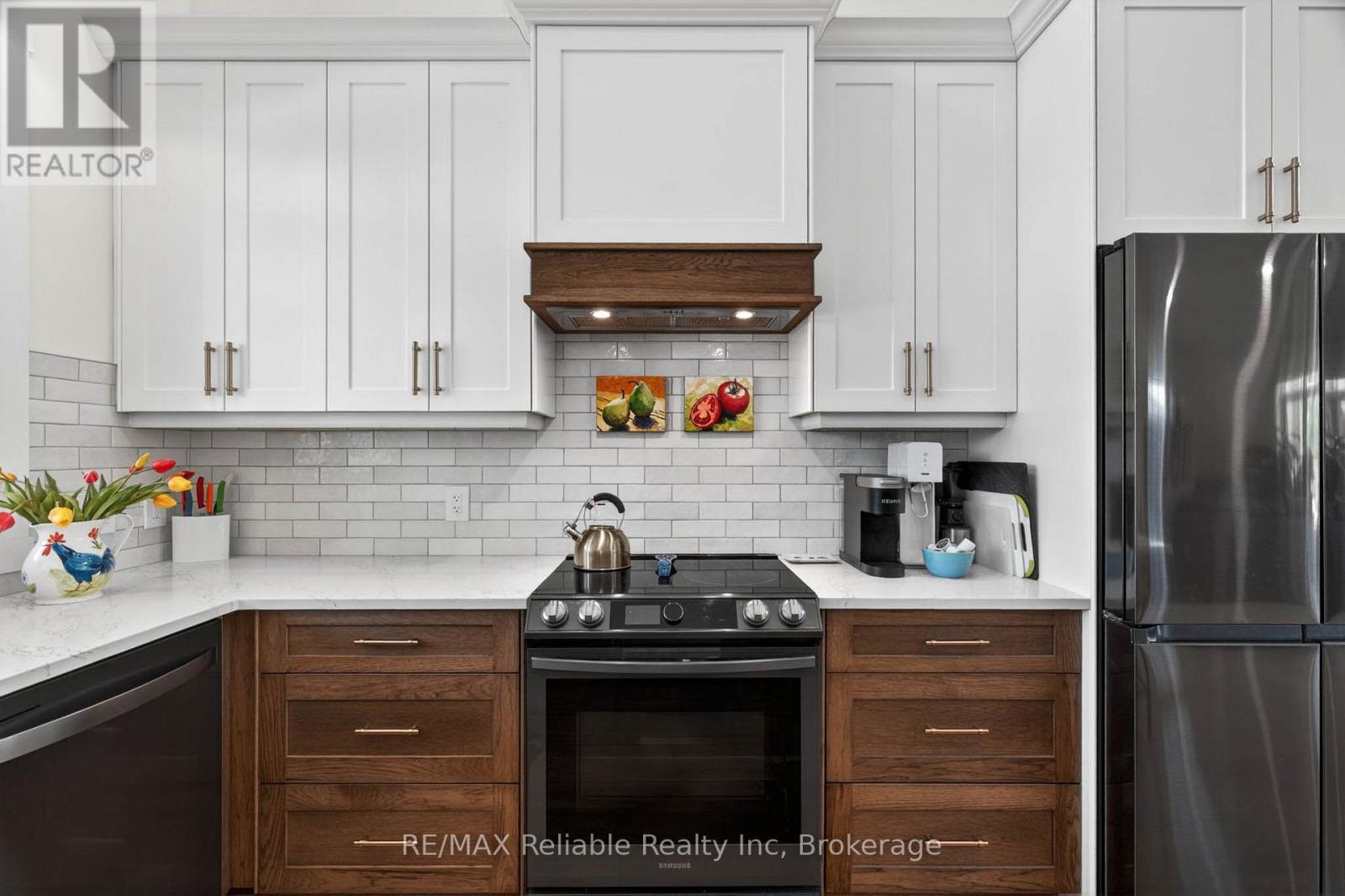 14 Thimbleweed Drive, Bluewater, Ontario  N0M 1G0 - Photo 11 - X13206694