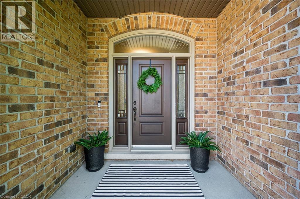 828 Copper Ridge Drive, Waterloo, Ontario  N2K 0B5 - Photo 4 - 40832166