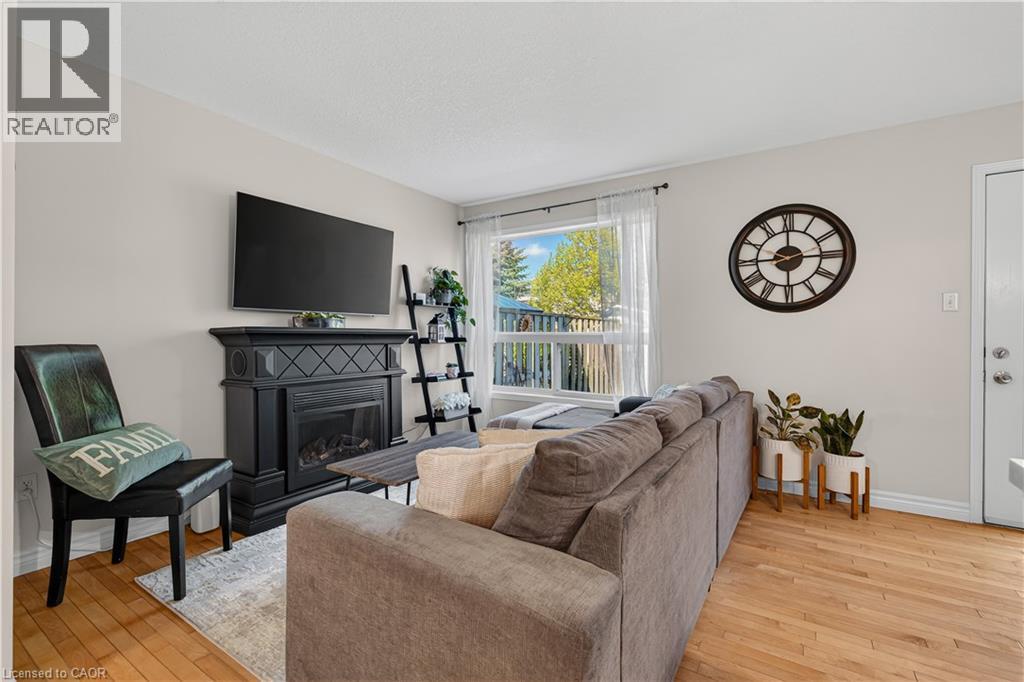 475 Annapolis Court, Waterloo, Ontario  N2K 4E7 - Photo 12 - 40833026
