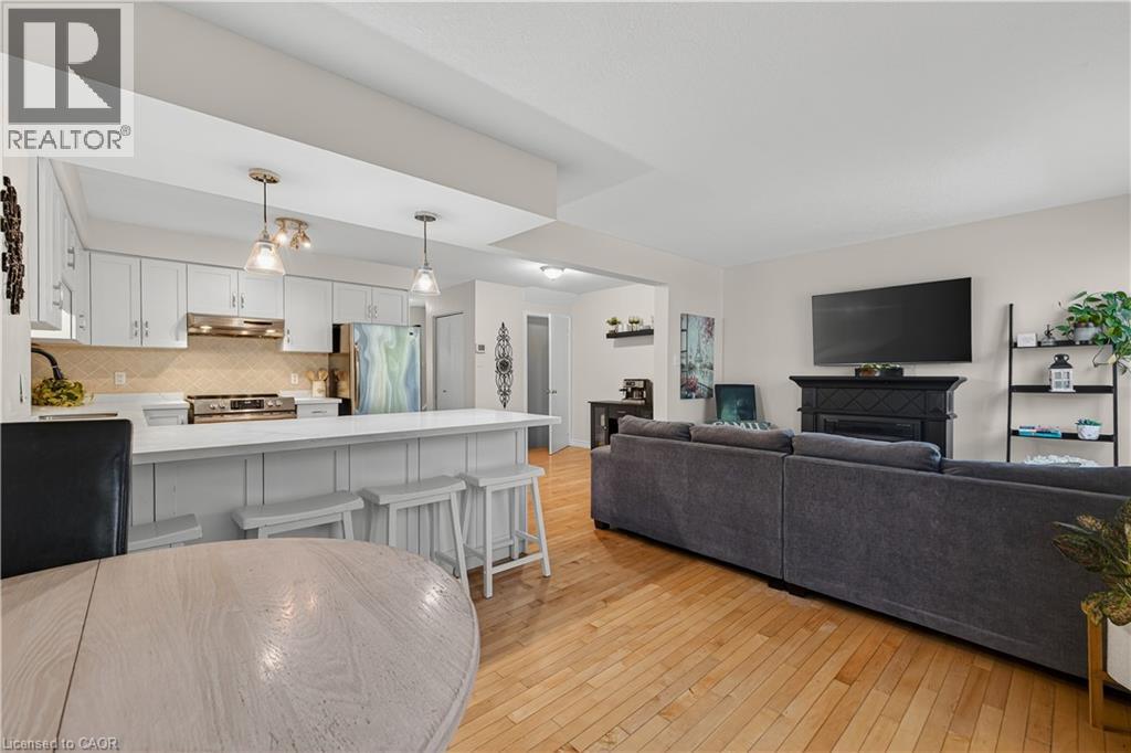 475 Annapolis Court, Waterloo, Ontario  N2K 4E7 - Photo 13 - 40833026