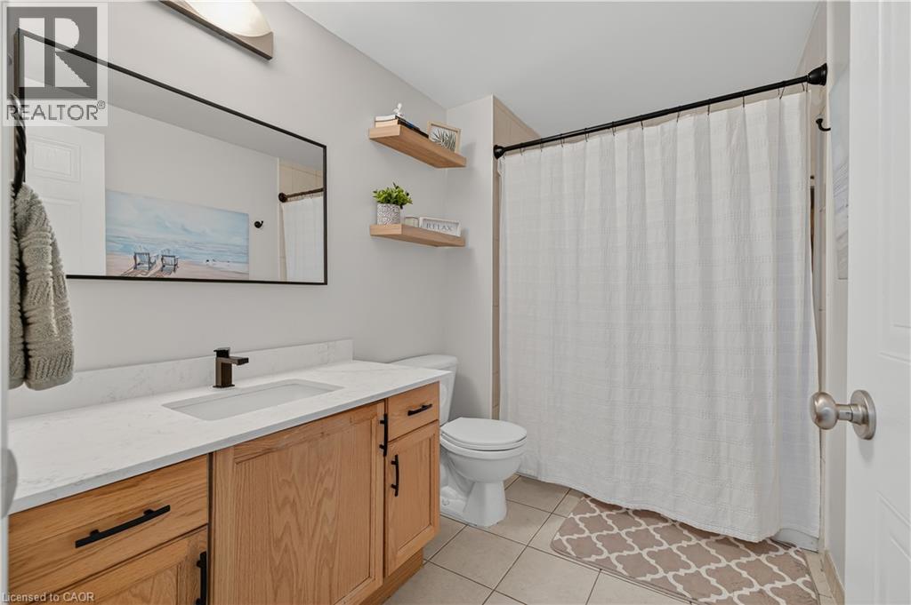 475 Annapolis Court, Waterloo, Ontario  N2K 4E7 - Photo 27 - 40833026