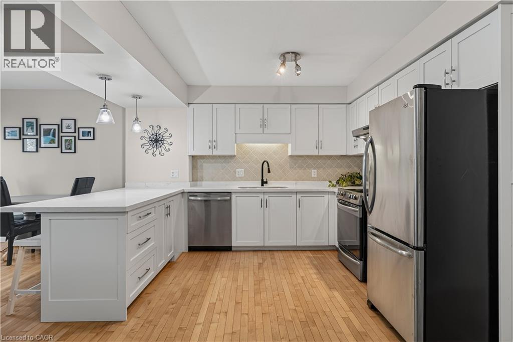 475 Annapolis Court, Waterloo, Ontario  N2K 4E7 - Photo 8 - 40833026
