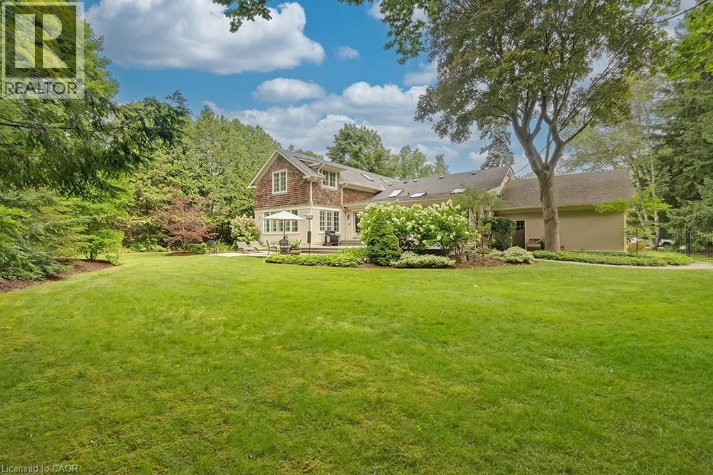 7 Colonial Crescent, Oakville, Ontario  L6J 4K8 - Photo 46 - 40833953