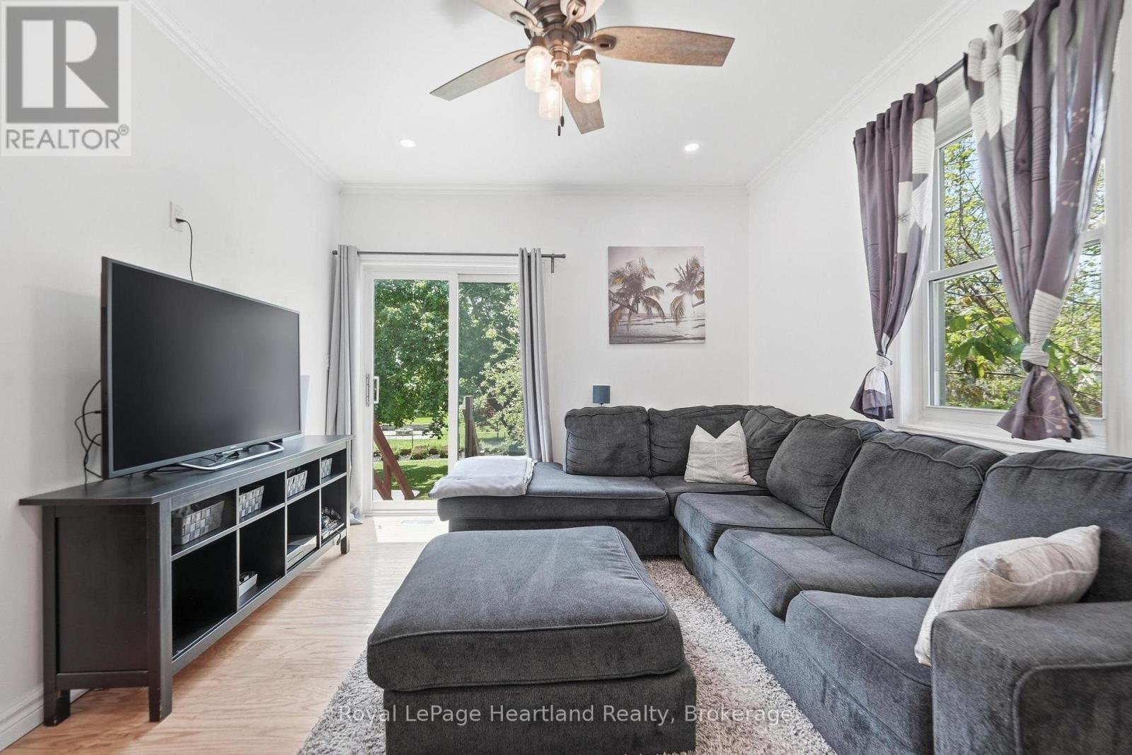 212 Townsend Street, Central Huron, Ontario  N0M 1L0 - Photo 10 - X13207484