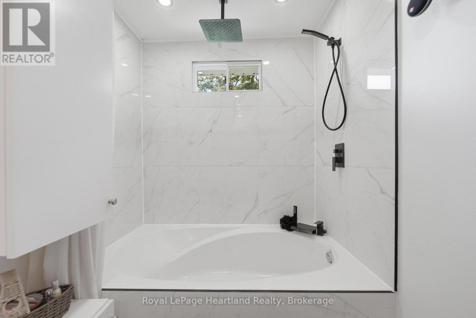 212 Townsend Street, Central Huron, Ontario  N0M 1L0 - Photo 13 - X13207484