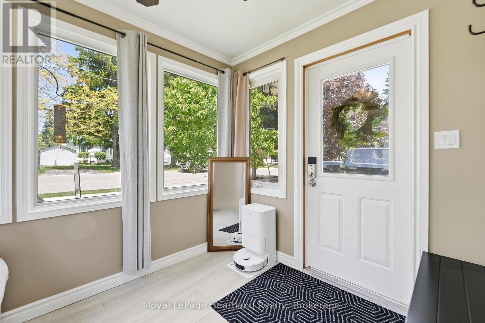 212 Townsend Street, Central Huron, Ontario  N0M 1L0 - Photo 3 - X13207484