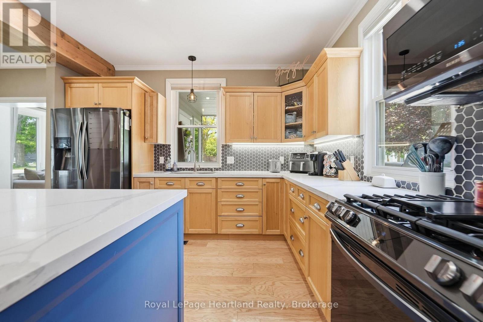 212 Townsend Street, Central Huron, Ontario  N0M 1L0 - Photo 9 - X13207484