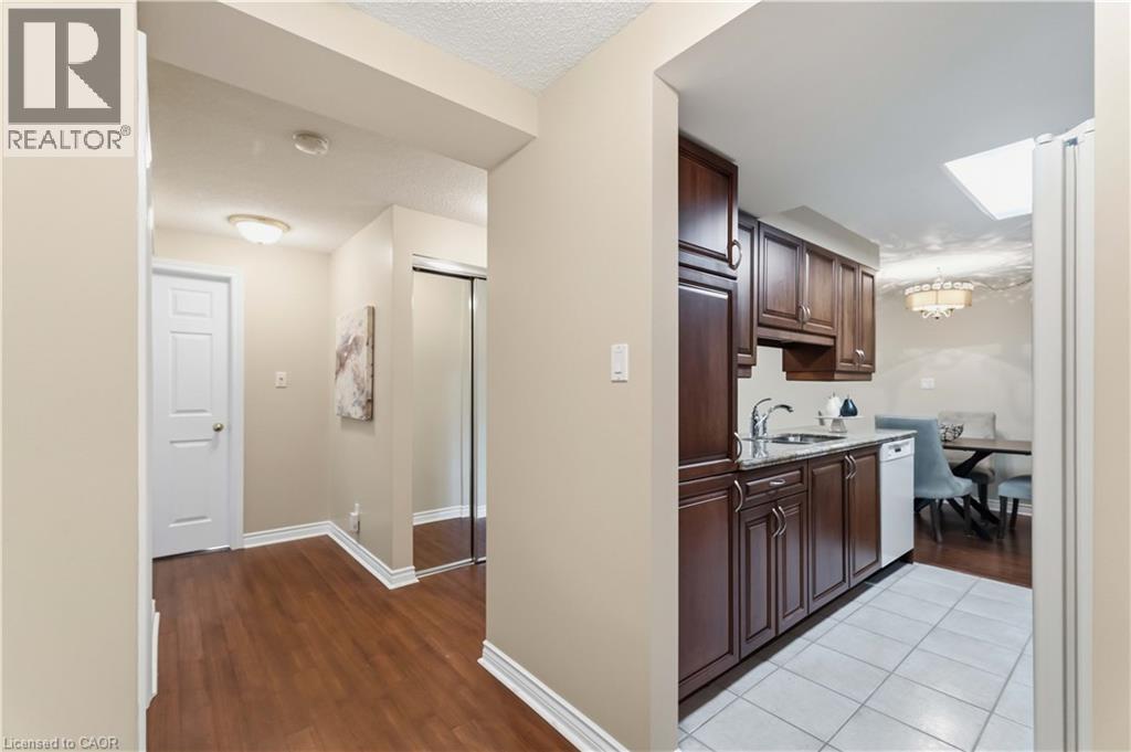 970 Golf Links Road Unit# 205, Ancaster, Ontario  L9K 1J8 - Photo 9 - 40834077