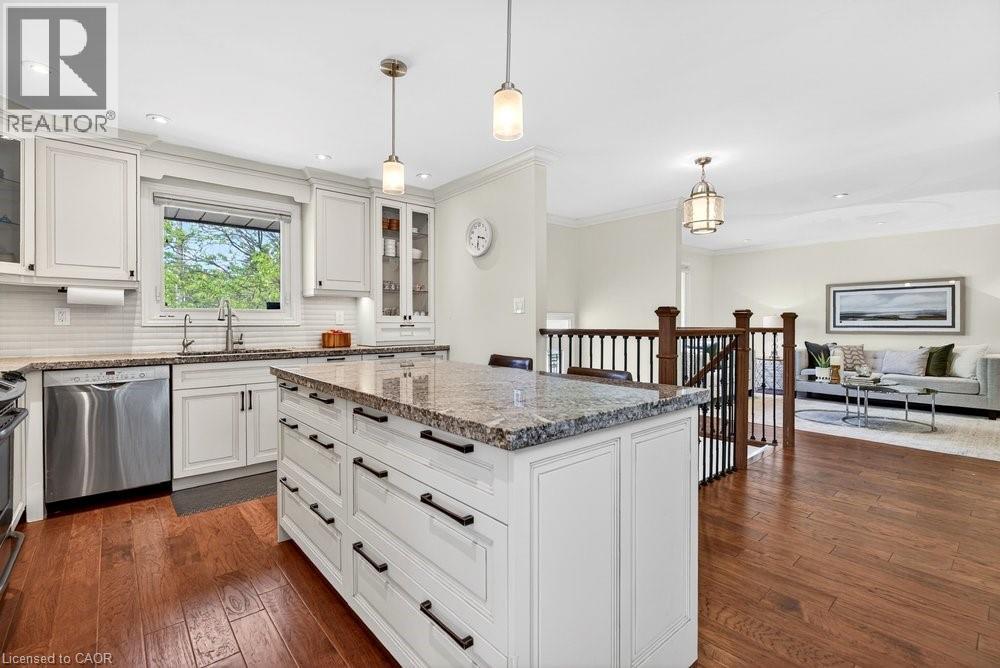 758 Francis Road, Burlington, Ontario  L7T 4A3 - Photo 13 - 40833757