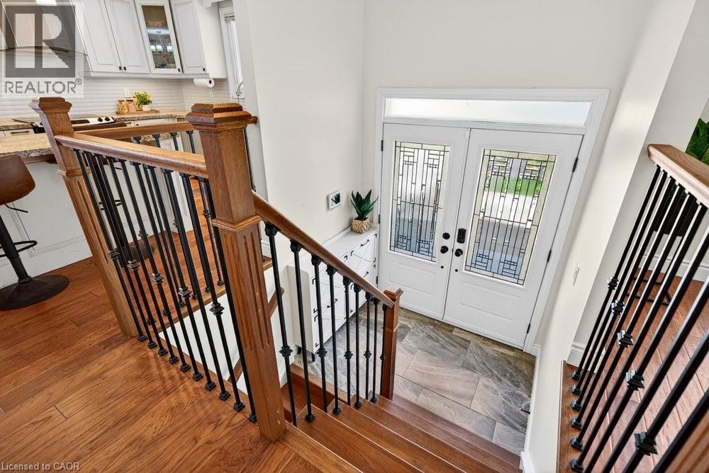 758 Francis Road, Burlington, Ontario  L7T 4A3 - Photo 6 - 40833757