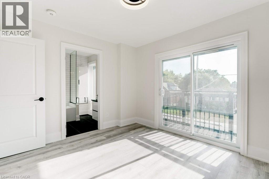 38 East 16th Street, Hamilton, Ontario  L9A 4H9 - Photo 11 - 40833751