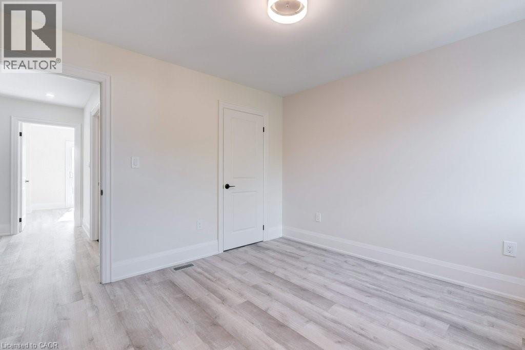 38 East 16th Street, Hamilton, Ontario  L9A 4H9 - Photo 14 - 40833751