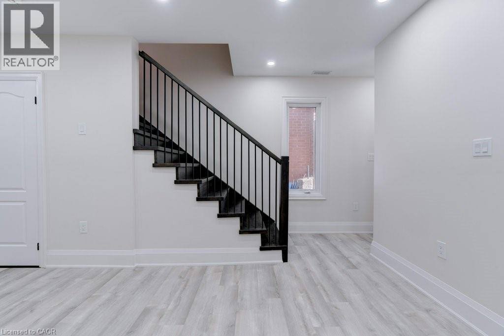 38 East 16th Street, Hamilton, Ontario  L9A 4H9 - Photo 26 - 40833751