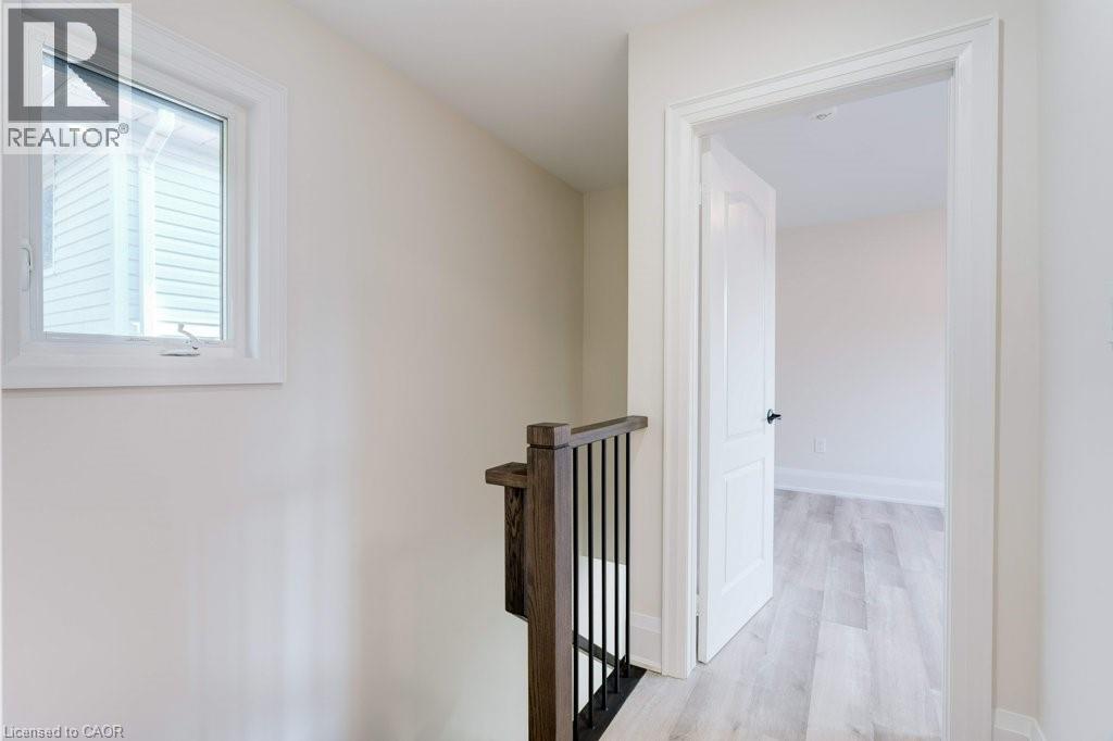 38 East 16th Street, Hamilton, Ontario  L9A 4H9 - Photo 27 - 40833751