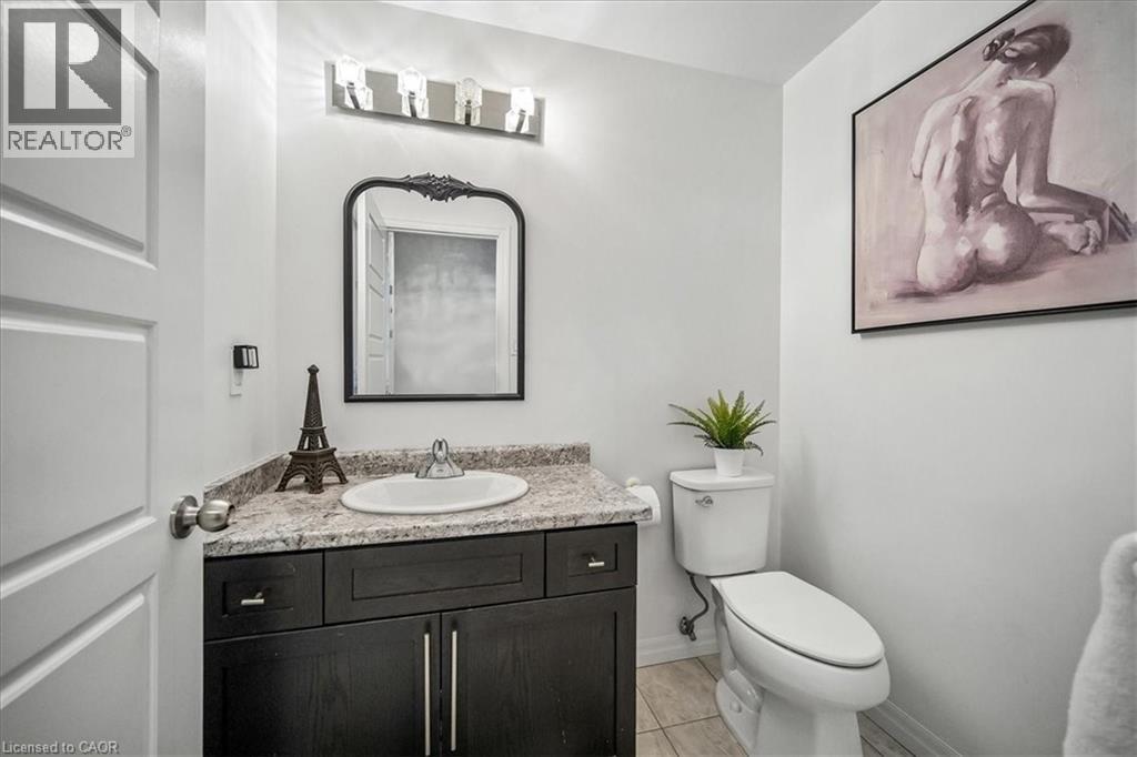 70 Plains Road W Unit# 51, Burlington, Ontario  L7T 0B6 - Photo 3 - 40834189