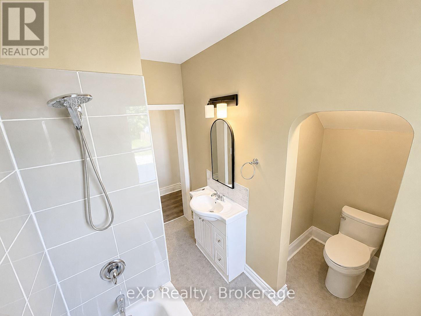 595 9th Street, Hanover, Ontario  N4N 1M7 - Photo 13 - X13208044