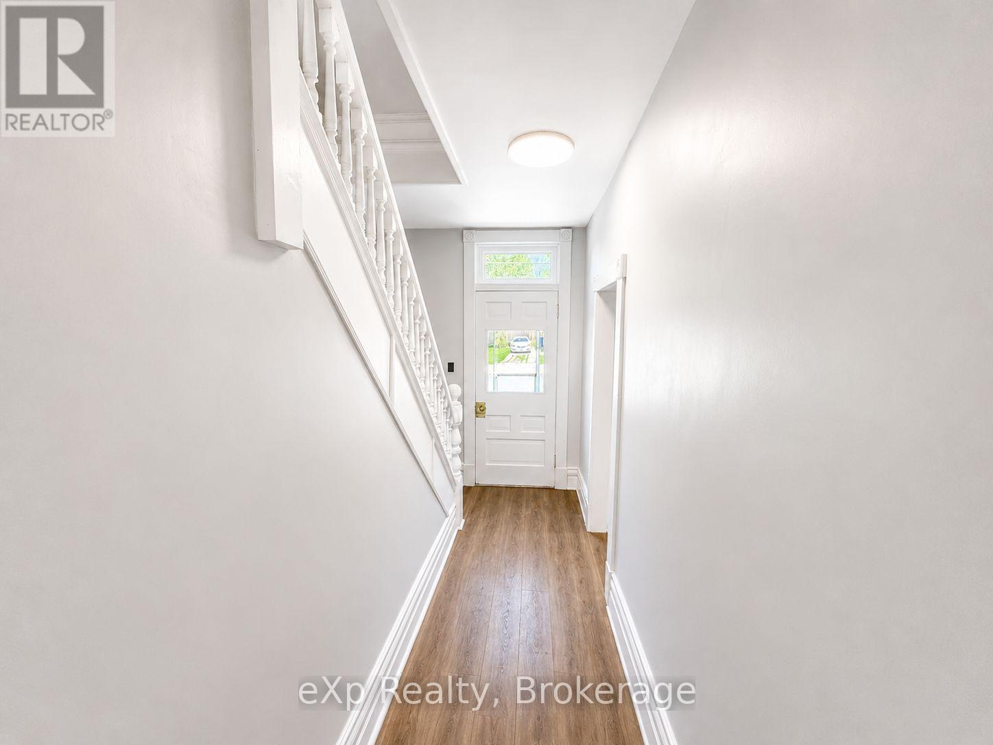 595 9th Street, Hanover, Ontario  N4N 1M7 - Photo 8 - X13208044