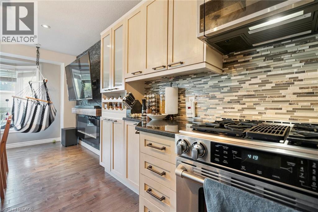27 Pettit Street, Stoney Creek, Ontario  L8E 5V7 - Photo 19 - 40834058