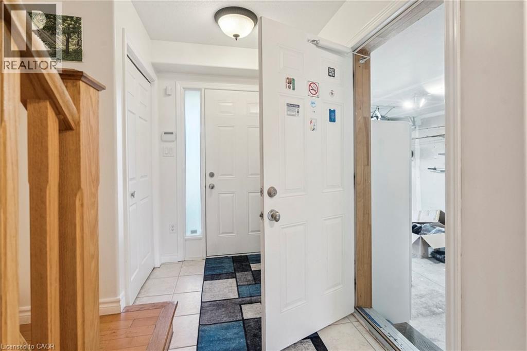 27 Pettit Street, Stoney Creek, Ontario  L8E 5V7 - Photo 8 - 40834058