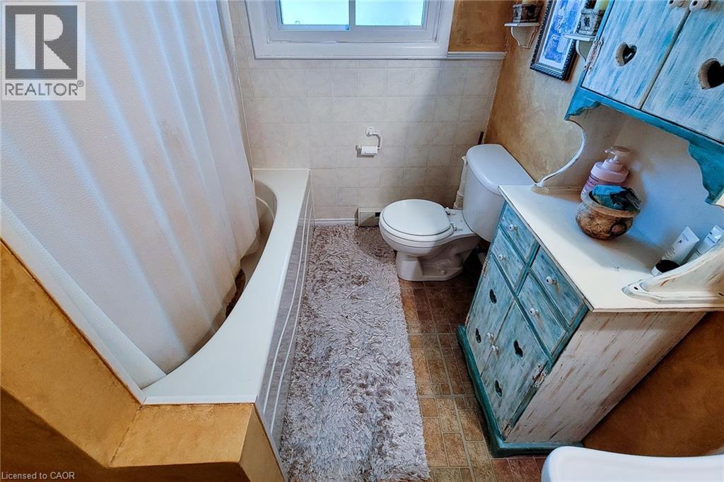 1 Greenwood Avenue, Cambridge, Ontario  N1R 2Y2 - Photo 31 - 40834430
