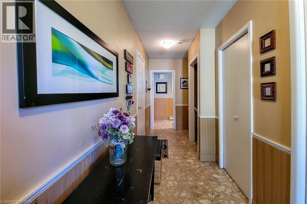 1 Greenwood Avenue, Cambridge, Ontario  N1R 2Y2 - Photo 33 - 40834430