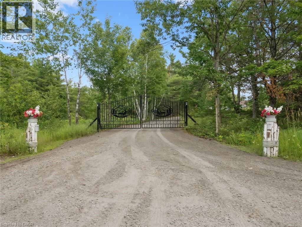 891 Peninsula Road, Gravenhurst, Ontario  P1P 0E2 - Photo 2 - 40834446
