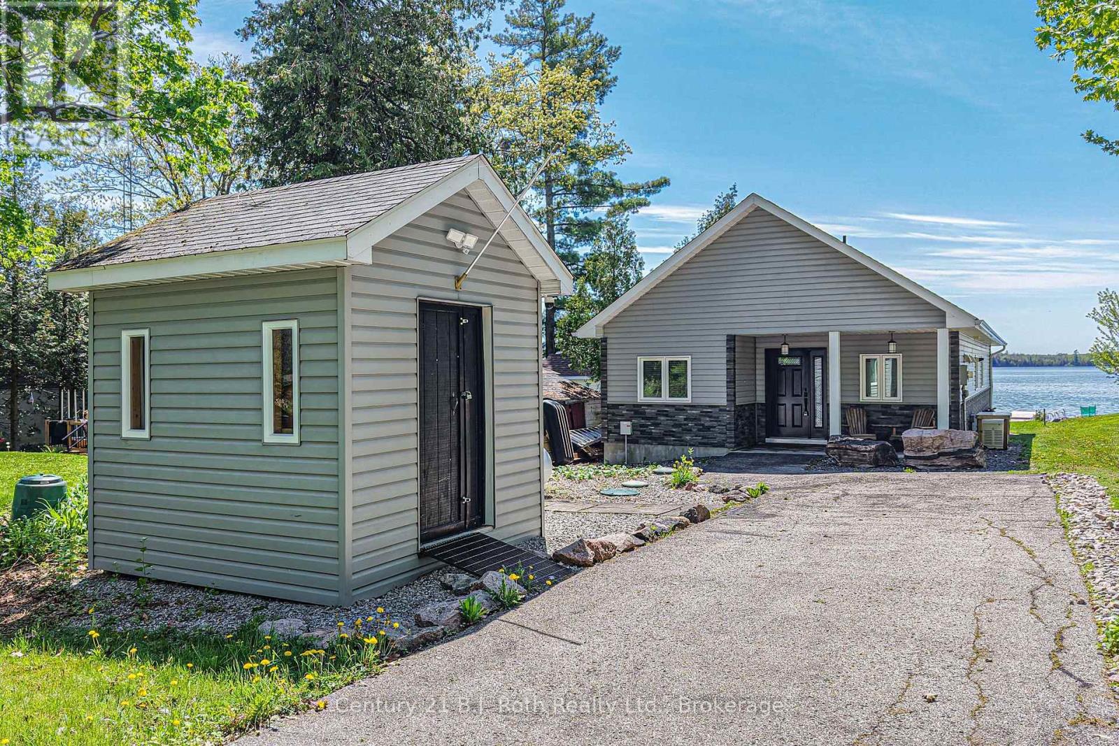 7304 Glen Ellen Drive, Ramara, Ontario  L0K 2B0 - Photo 2 - S13208886