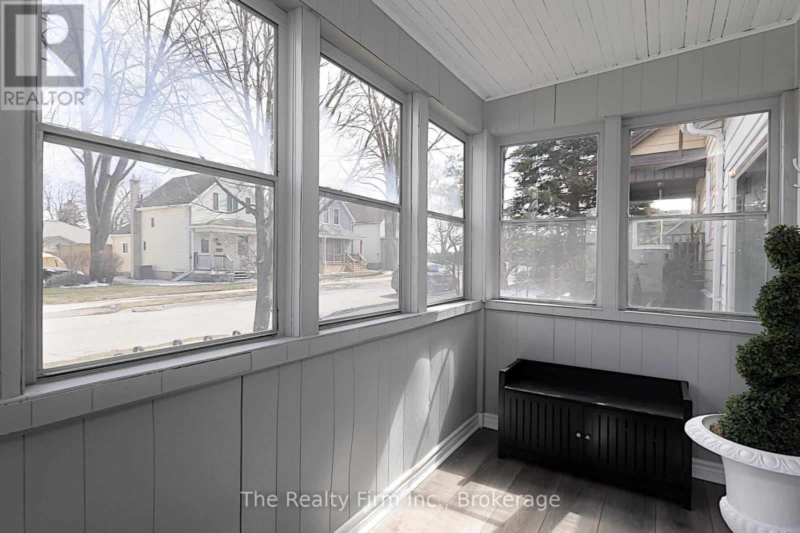 134 Well Street, Stratford, Ontario  N5A 4M1 - Photo 3 - X13209336