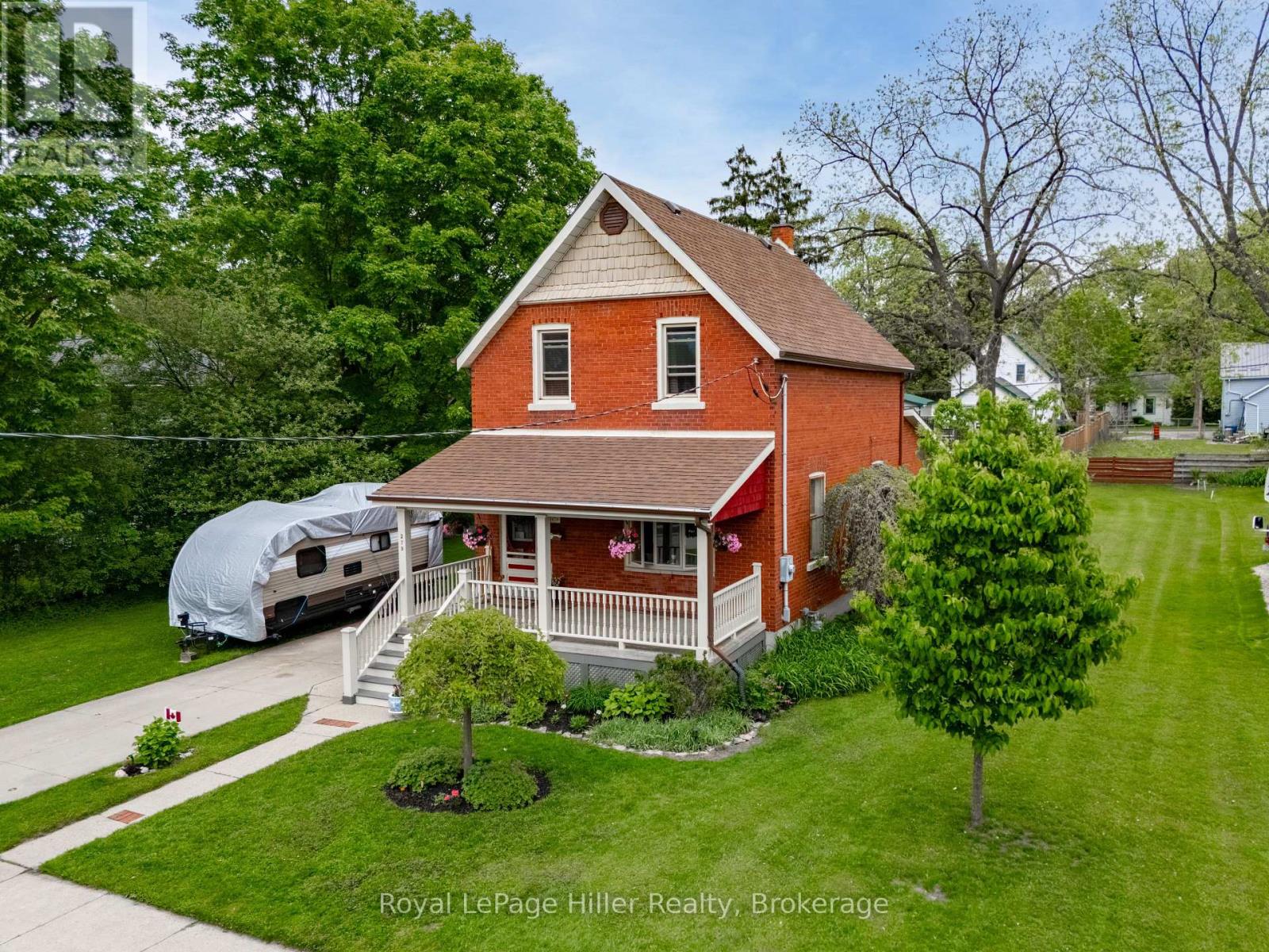 279 Nelson Street, Stratford, Ontario  N5A 2K5 - Photo 2 - X13209470
