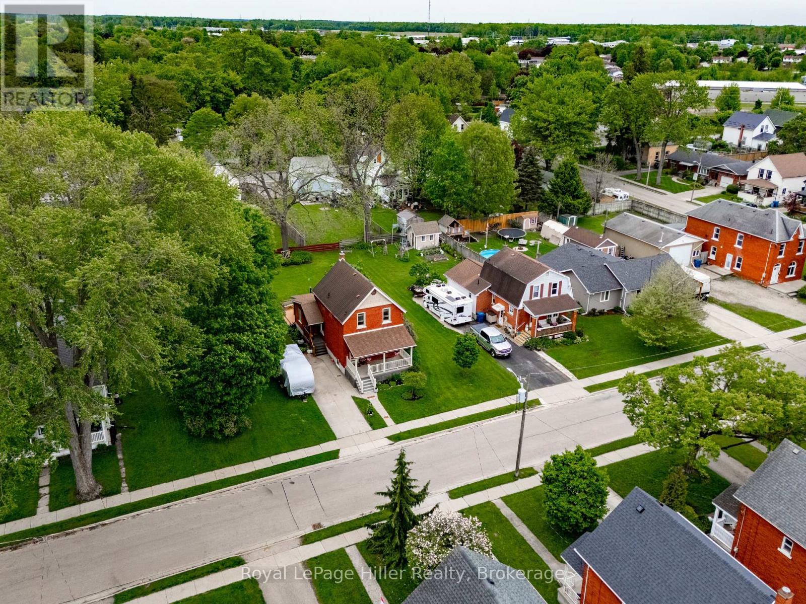 279 Nelson Street, Stratford, Ontario  N5A 2K5 - Photo 4 - X13209470