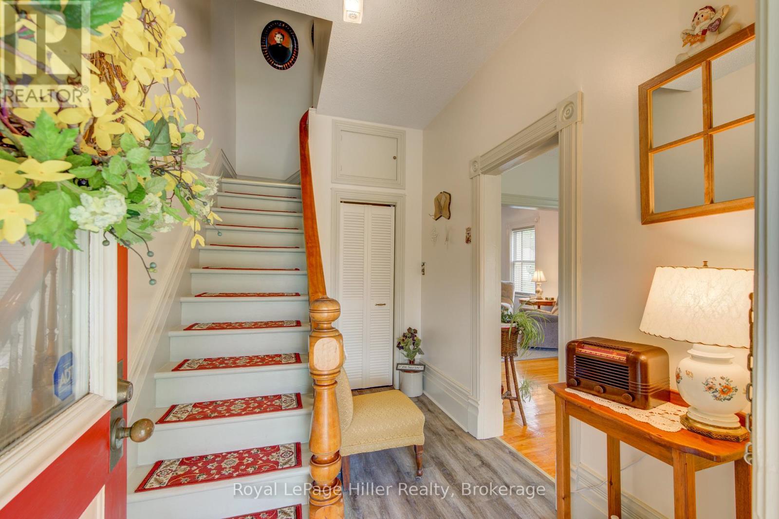 279 Nelson Street, Stratford, Ontario  N5A 2K5 - Photo 8 - X13209470