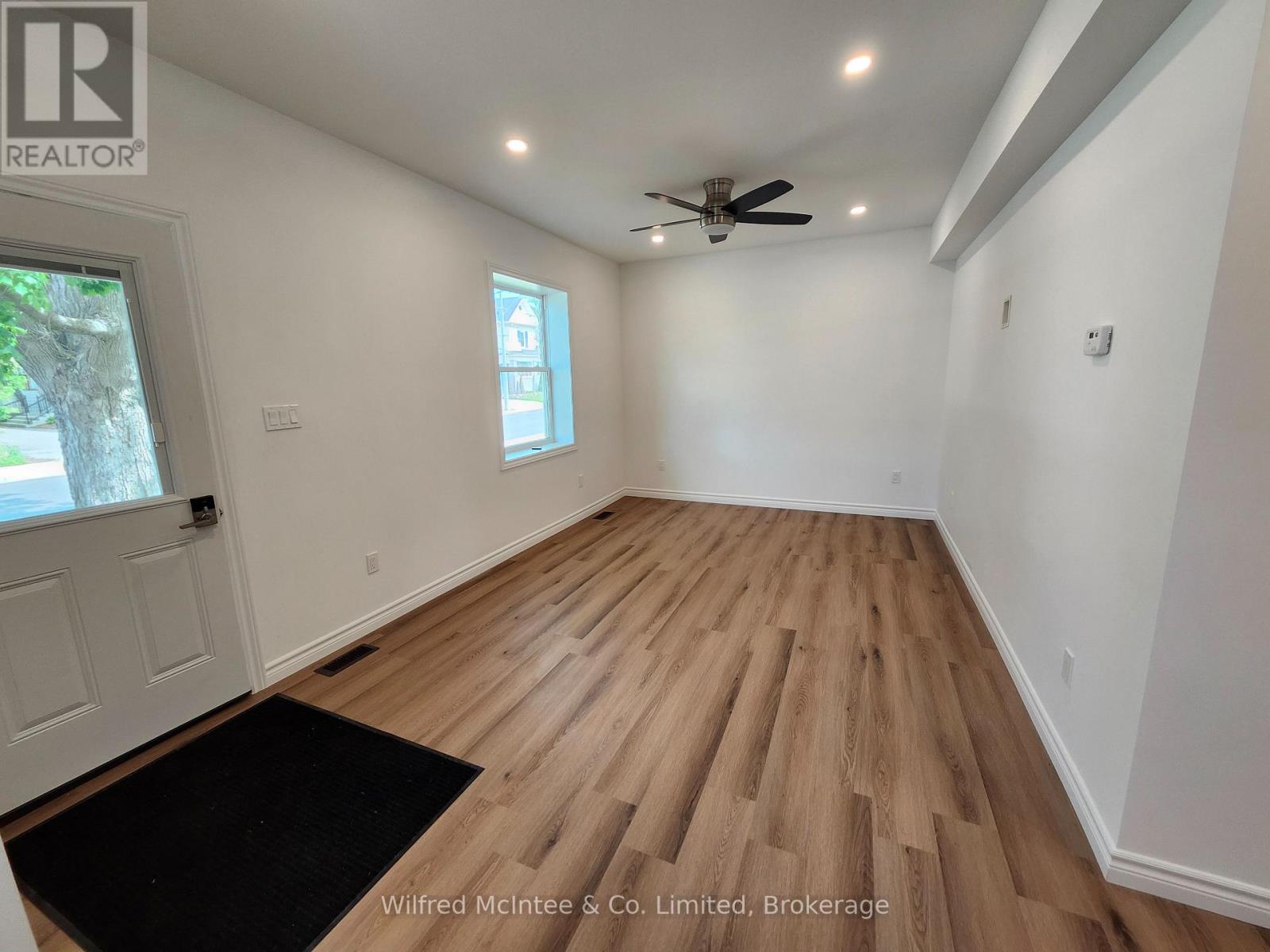 471 9th Street, Hanover, Ontario  N4N 1M1 - Photo 2 - X13209846