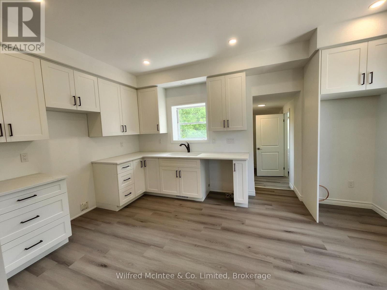 471 9th Street, Hanover, Ontario  N4N 1M1 - Photo 5 - X13209846