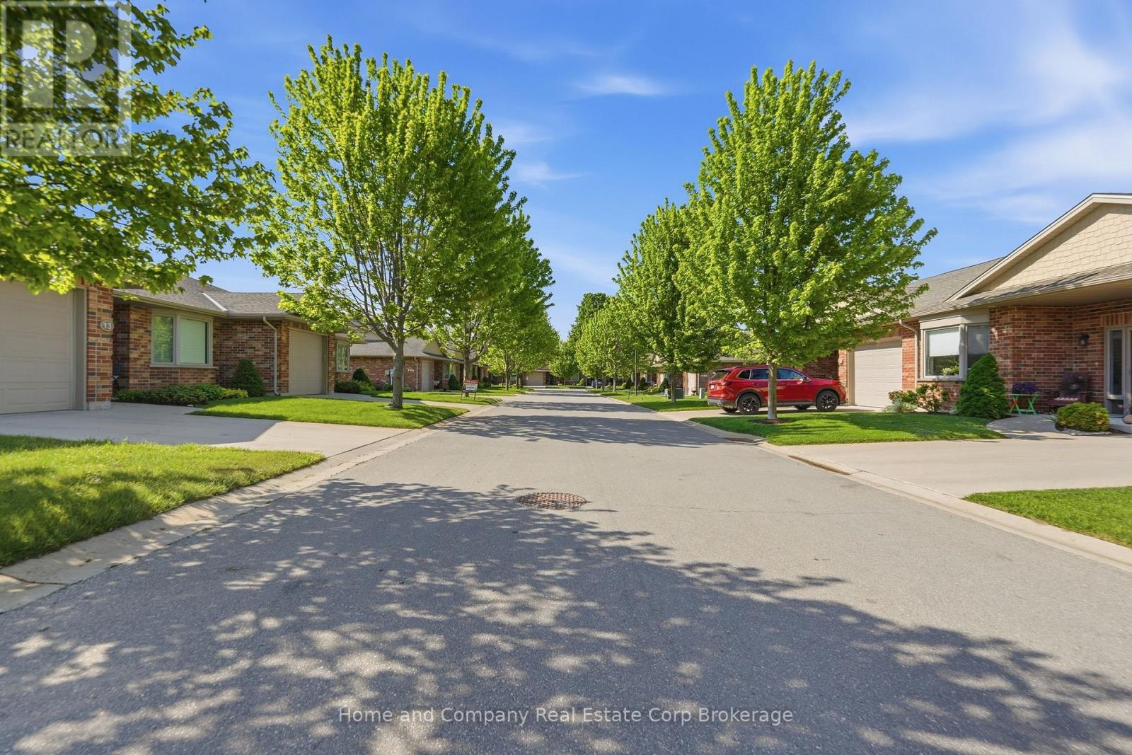 11 Bayfield Mews Lane, Bluewater, Ontario  N0M 1G0 - Photo 2 - X13209858