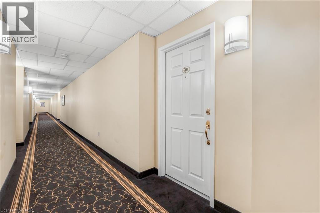 216 Plains Road W Unit# A307, Burlington, Ontario  L7T 4M3 - Photo 3 - 40834511