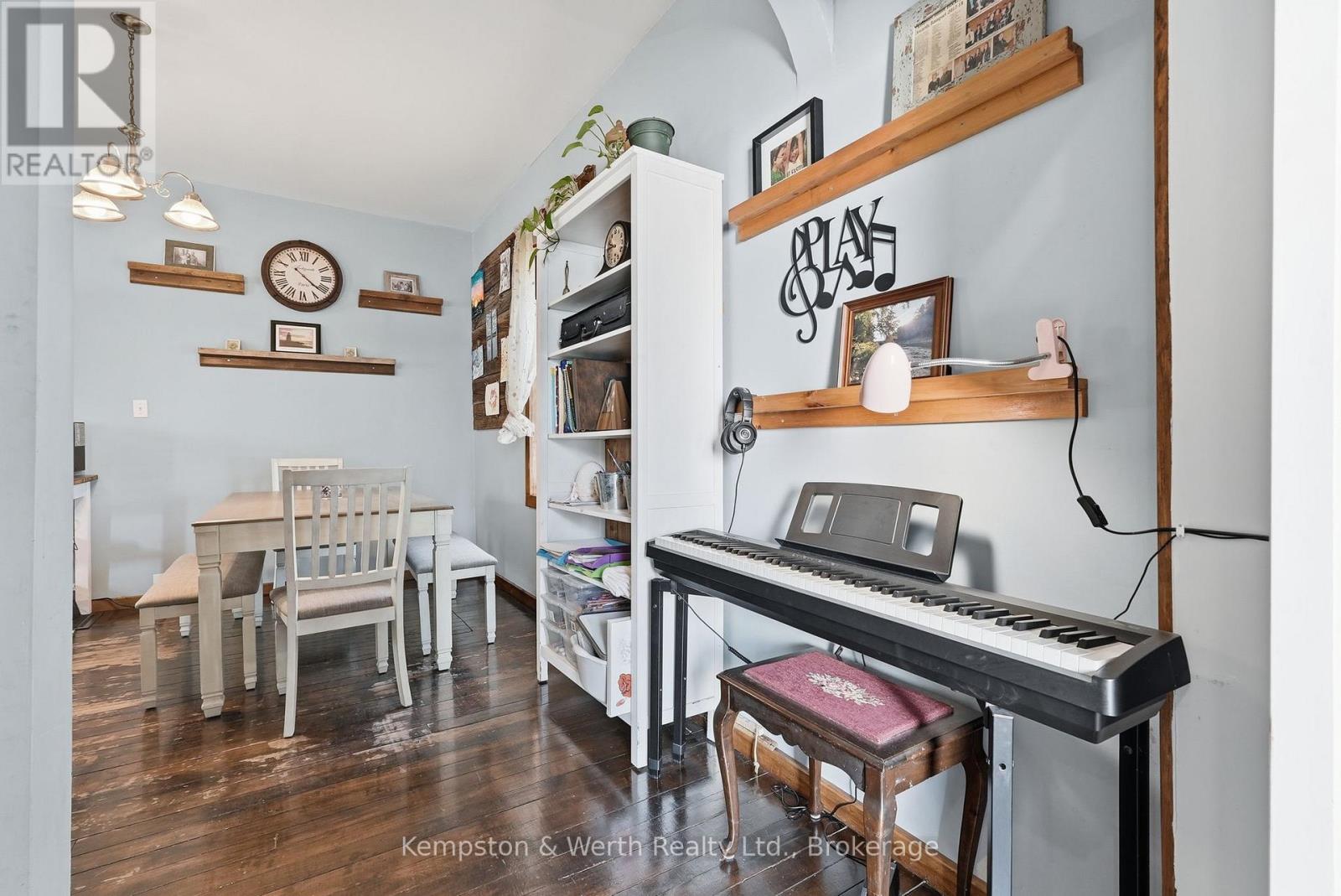 545 Main Street E, North Perth, Ontario  N4W 2C5 - Photo 11 - X13210274