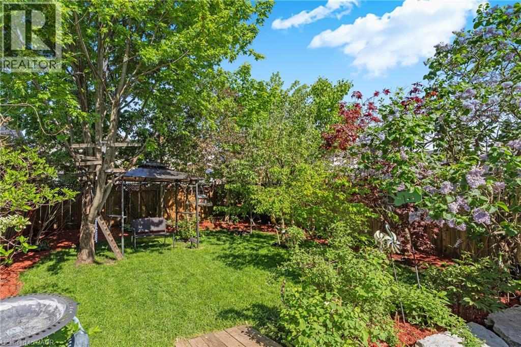 1089 Copper Leaf Crescent, Kitchener, Ontario  N2E 3W4 - Photo 12 - 40834531