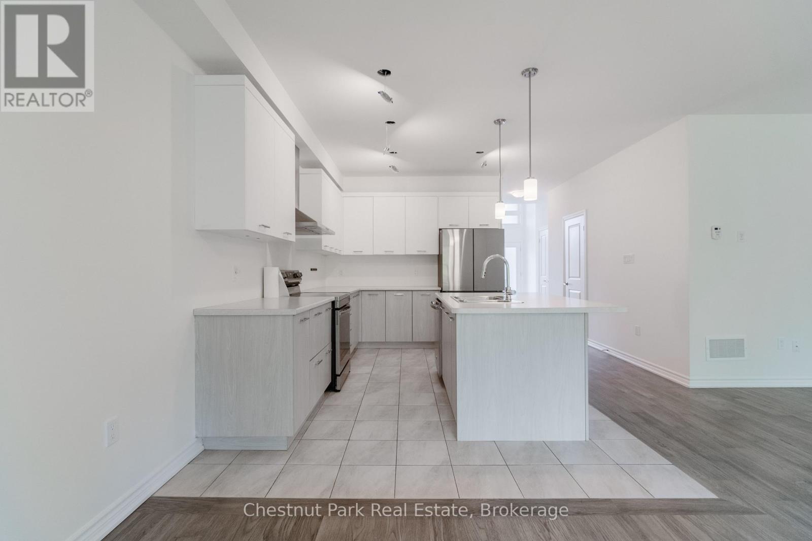 112 Sebastian Street, Blue Mountains, Ontario  N0H 1J0 - Photo 10 - X13211100