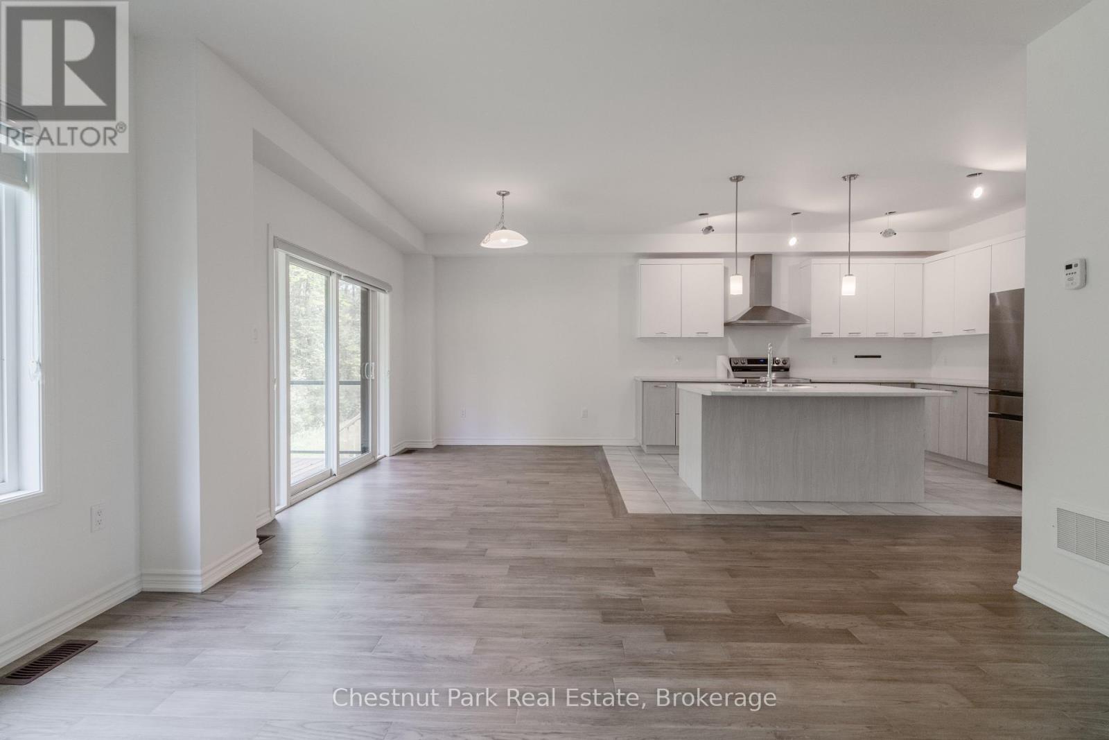 112 Sebastian Street, Blue Mountains, Ontario  N0H 1J0 - Photo 12 - X13211100